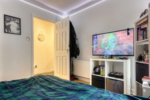 Bedroom- click for photo gallery
